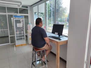 คอมพิวเตอร์ให้บริการประชาชน